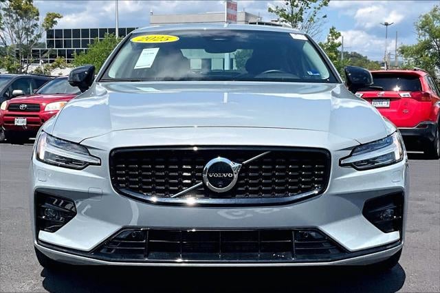 2025 Volvo S60 Plus