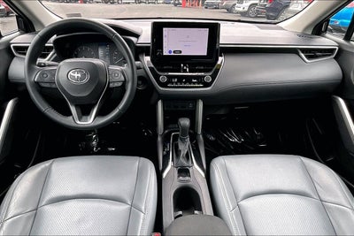 2024 Toyota Corolla Cross LE