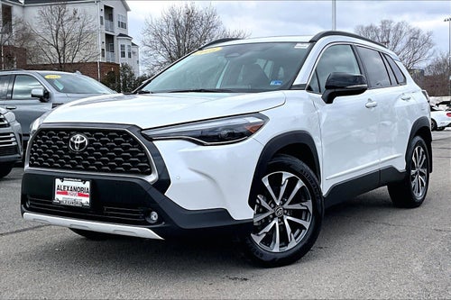 2025 Toyota Corolla Cross XLE