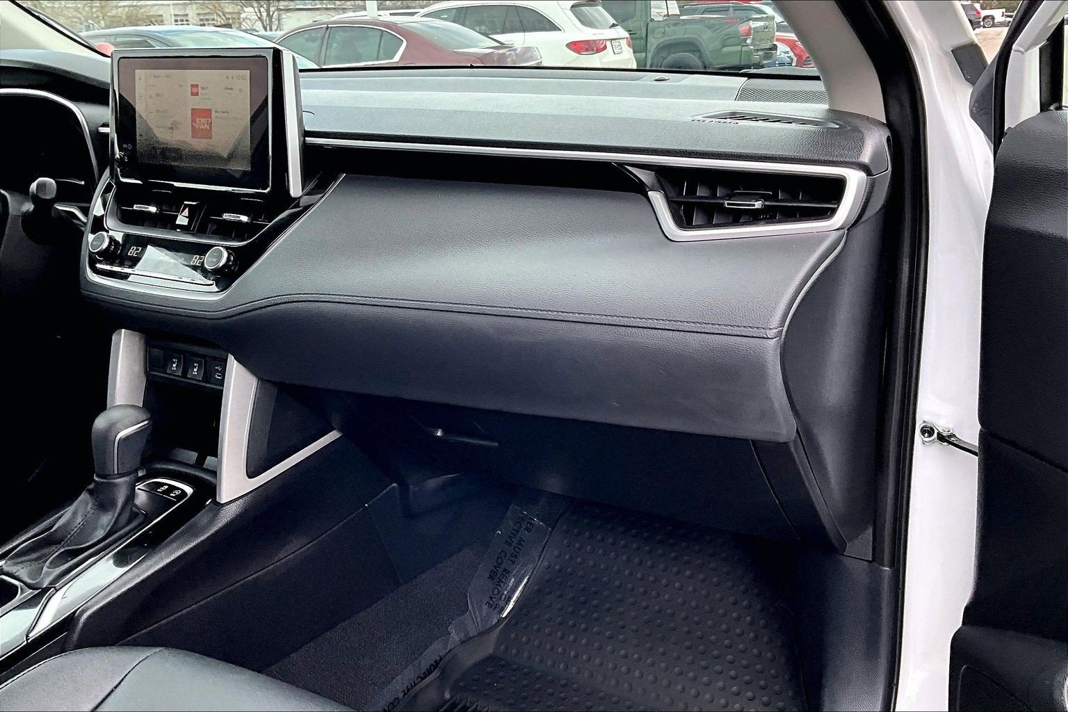 2025 Toyota Corolla Cross XLE