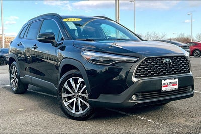 2025 Toyota Corolla Cross XLE