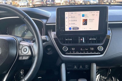 2025 Toyota Corolla Cross XLE