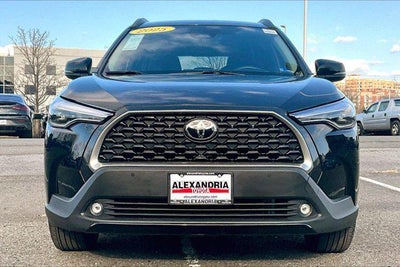 2025 Toyota Corolla Cross XLE
