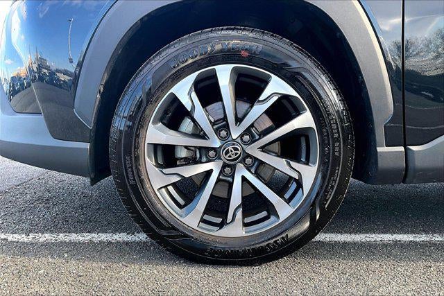 2025 Toyota Corolla Cross XLE