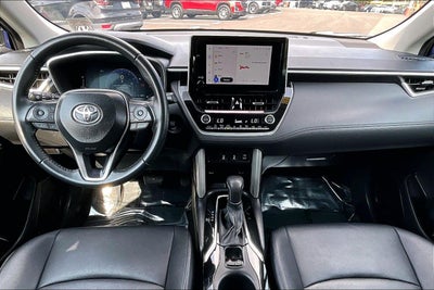 2025 Toyota Corolla Cross XLE