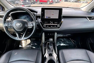 2025 Toyota Corolla Cross XLE