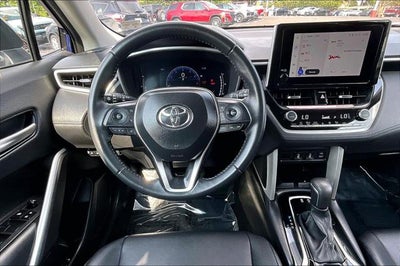 2025 Toyota Corolla Cross XLE