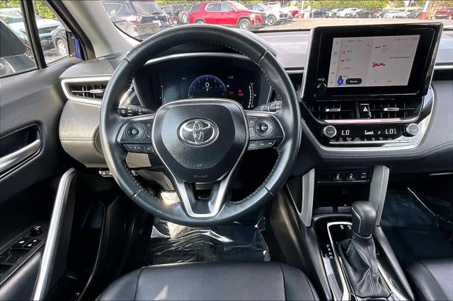 2025 Toyota Corolla Cross XLE