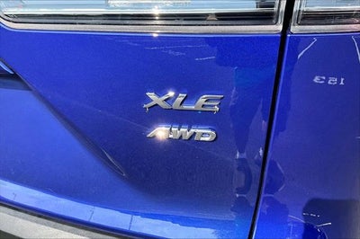 2025 Toyota Corolla Cross XLE