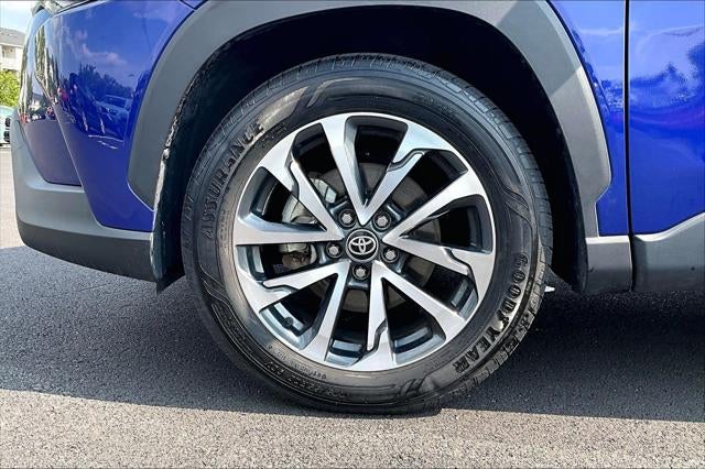 2025 Toyota Corolla Cross XLE