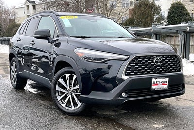 2024 Toyota Corolla Cross XLE
