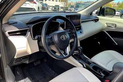 2024 Toyota Corolla Cross XLE