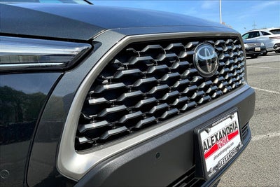 2024 Toyota Corolla Cross XLE