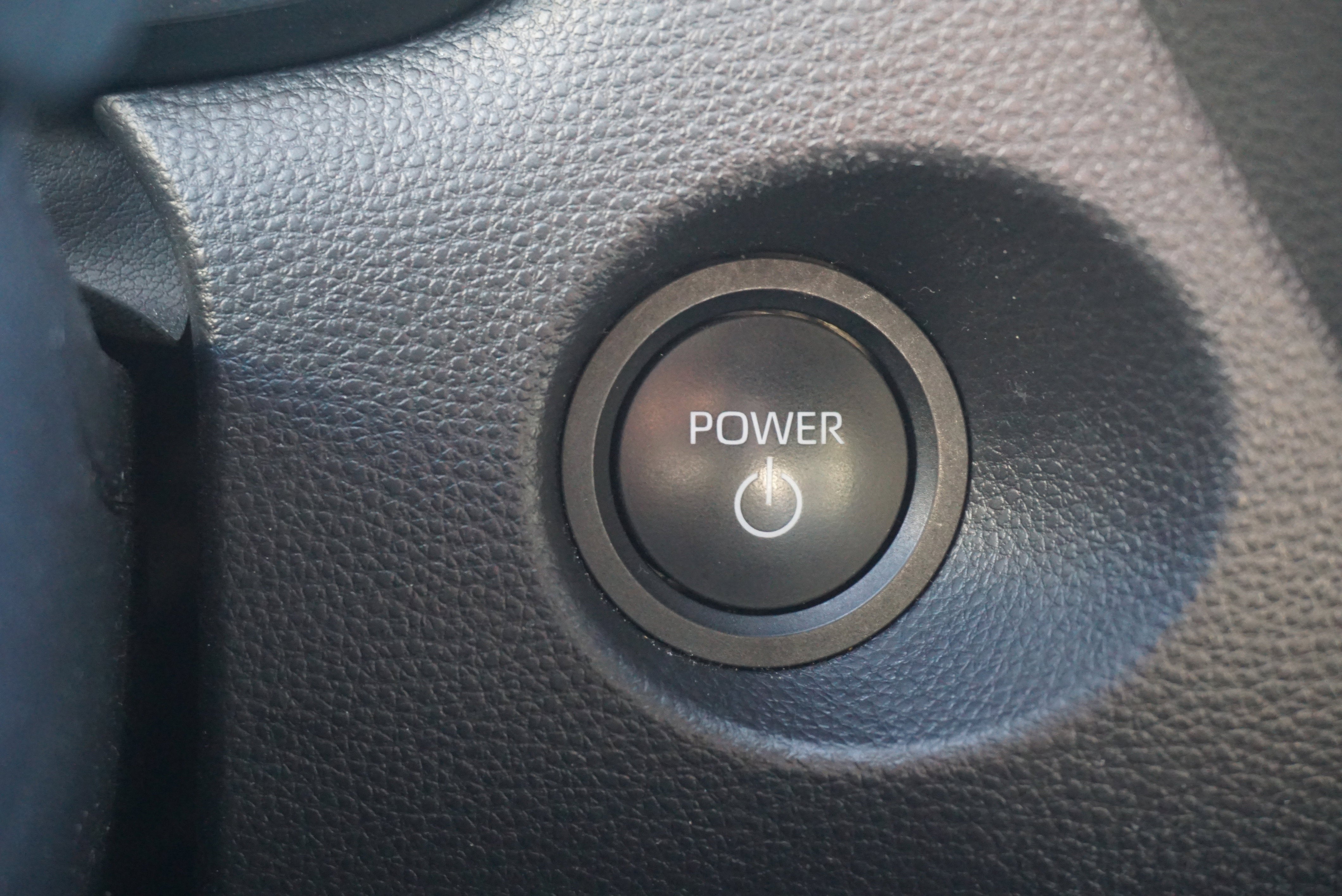 2024 Toyota Corolla Cross Hybrid XSE