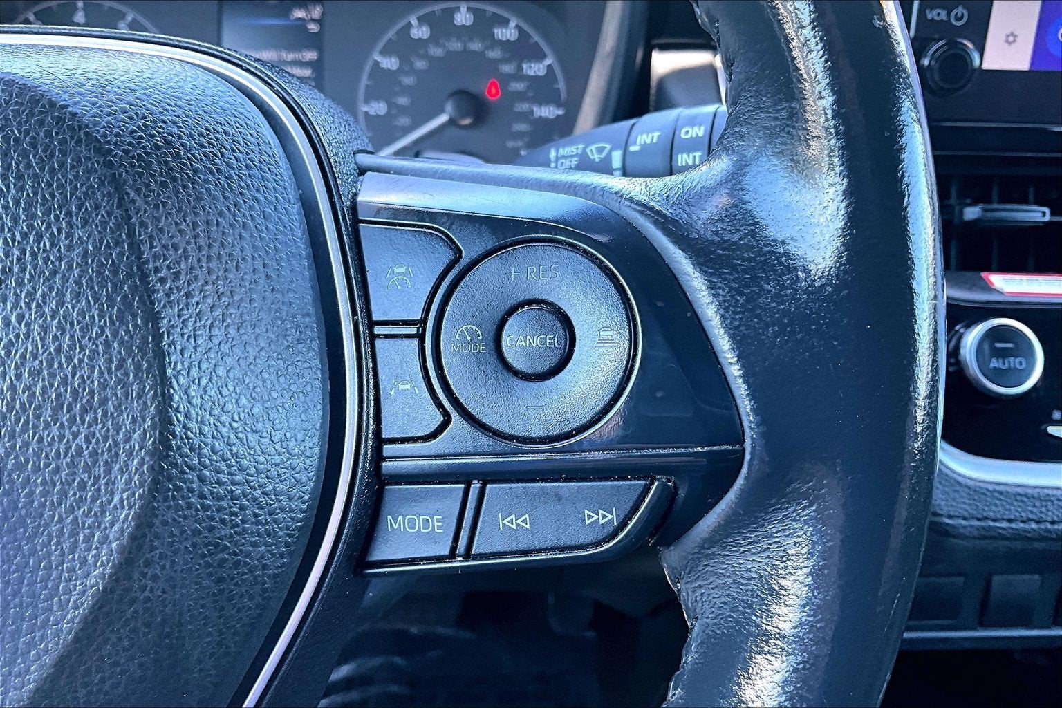 2024 Toyota Corolla Cross Hybrid SE