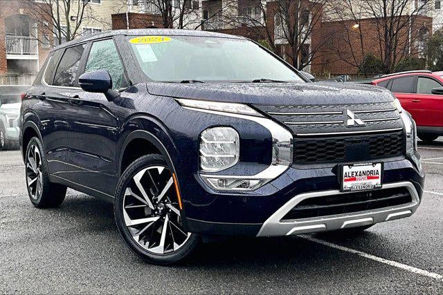 2024 Mitsubishi Outlander SE