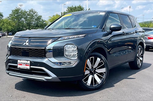 2025 Mitsubishi Outlander SE