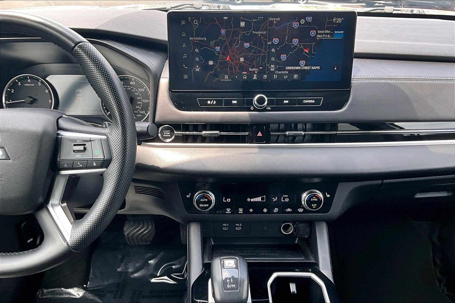 2025 Mitsubishi Outlander SE