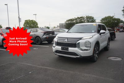 2025 Mitsubishi Outlander SE
