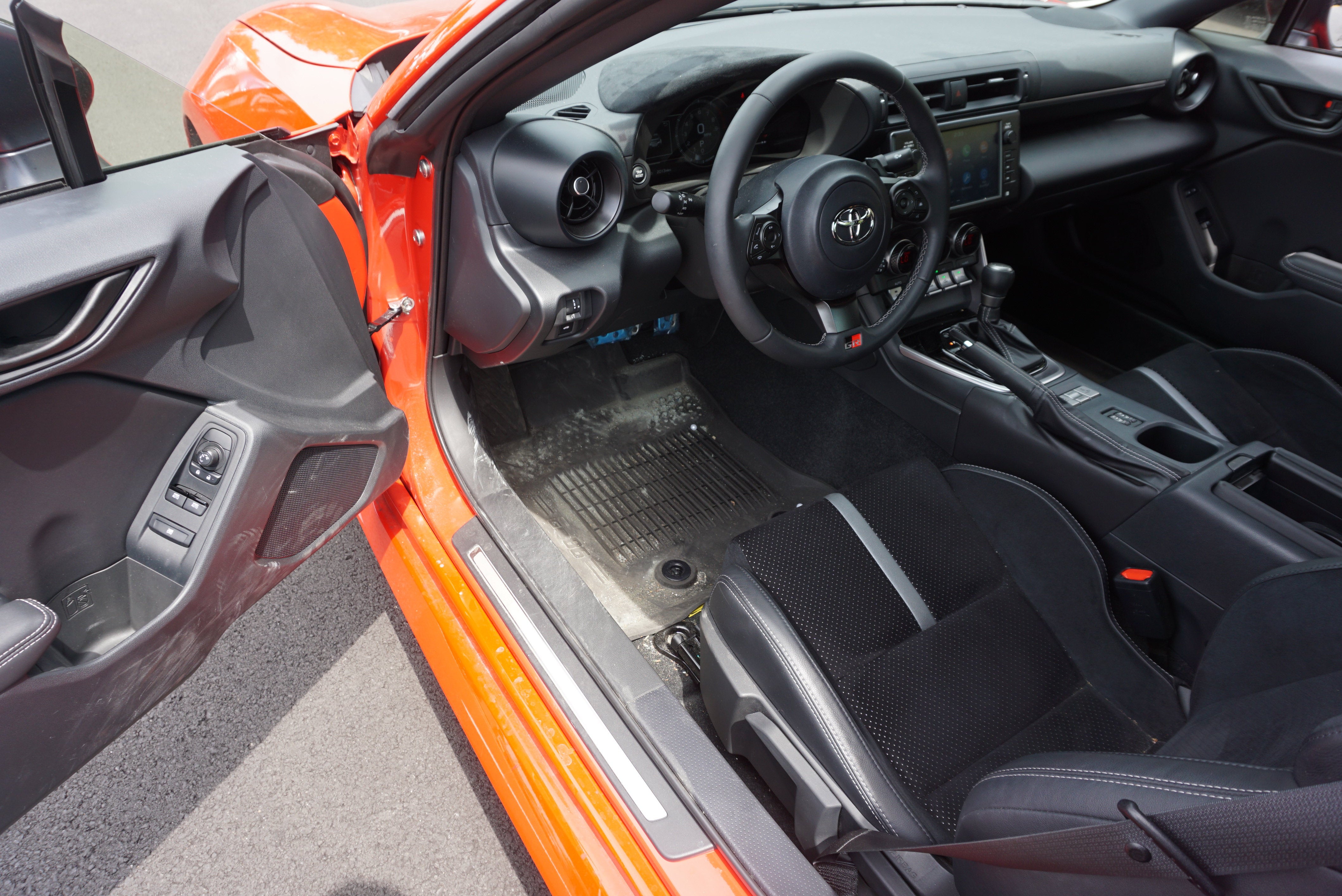 2025 Toyota GR86 Premium
