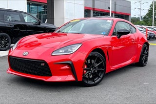 2025 Toyota GR86 Premium