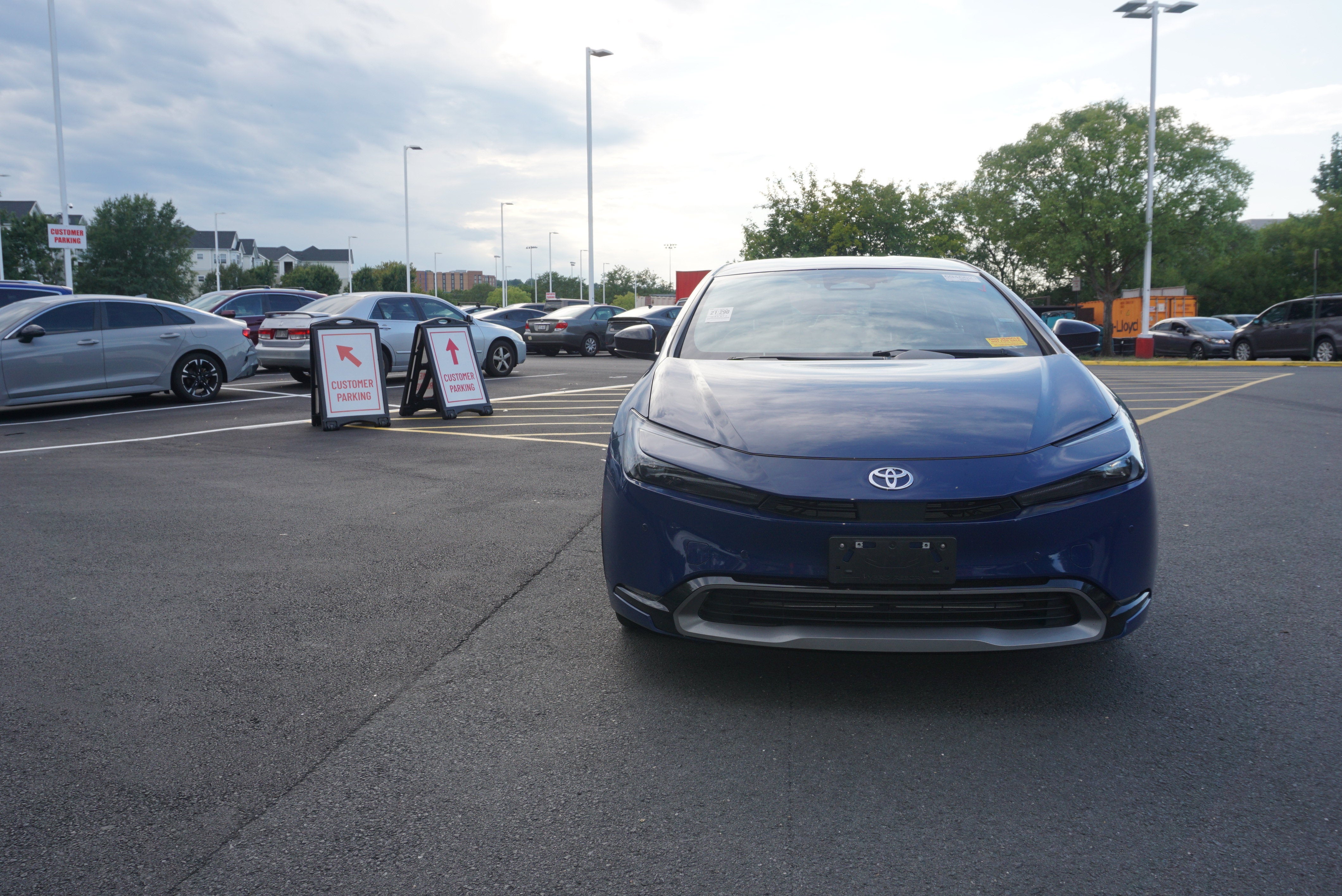 2025 Toyota Prius XLE