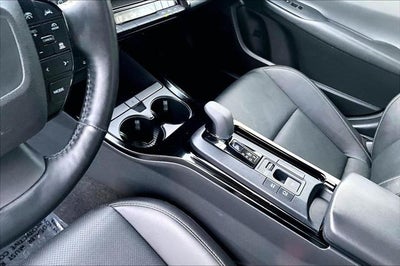 2025 Toyota Prius XLE