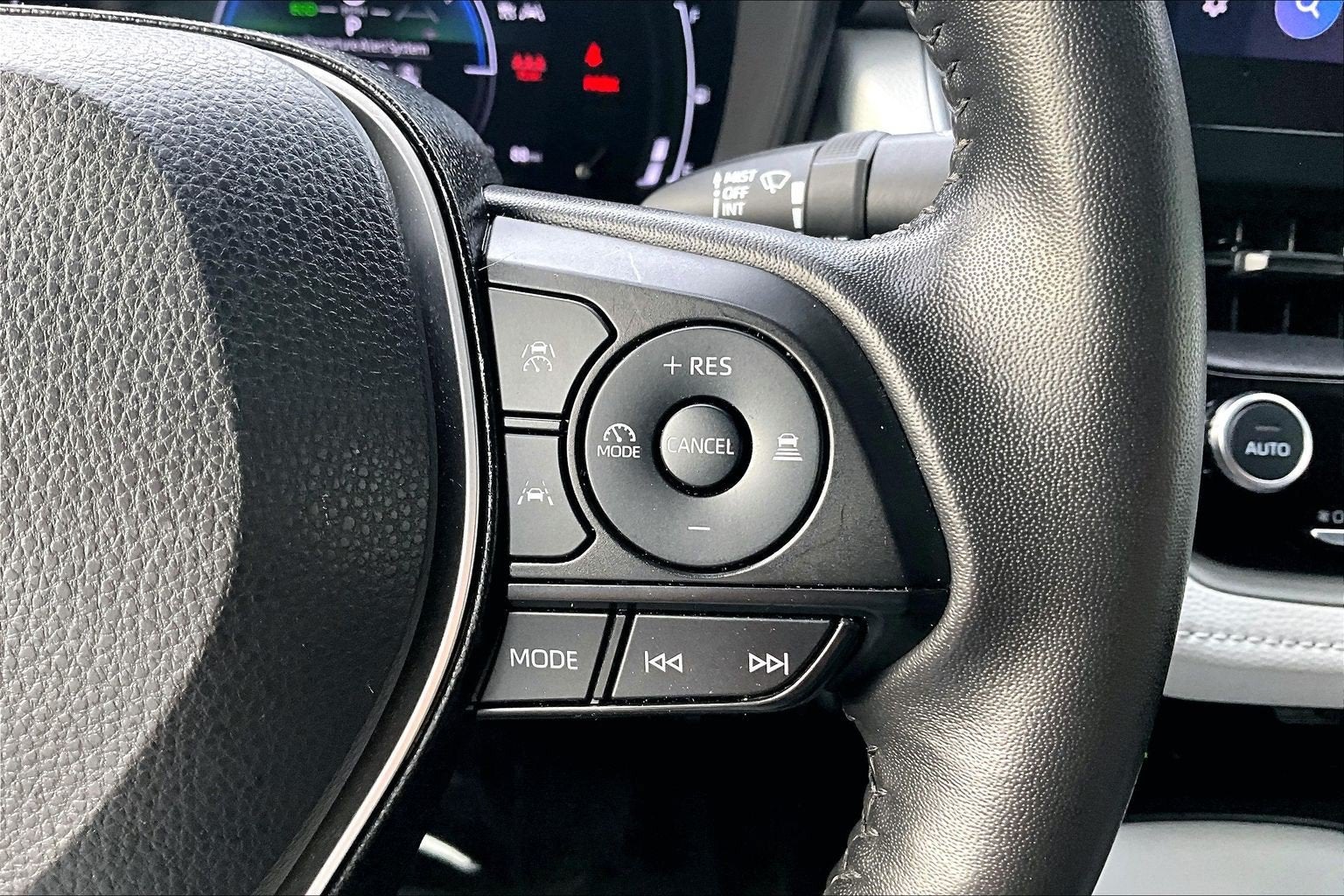 2025 Toyota Corolla Hybrid SE