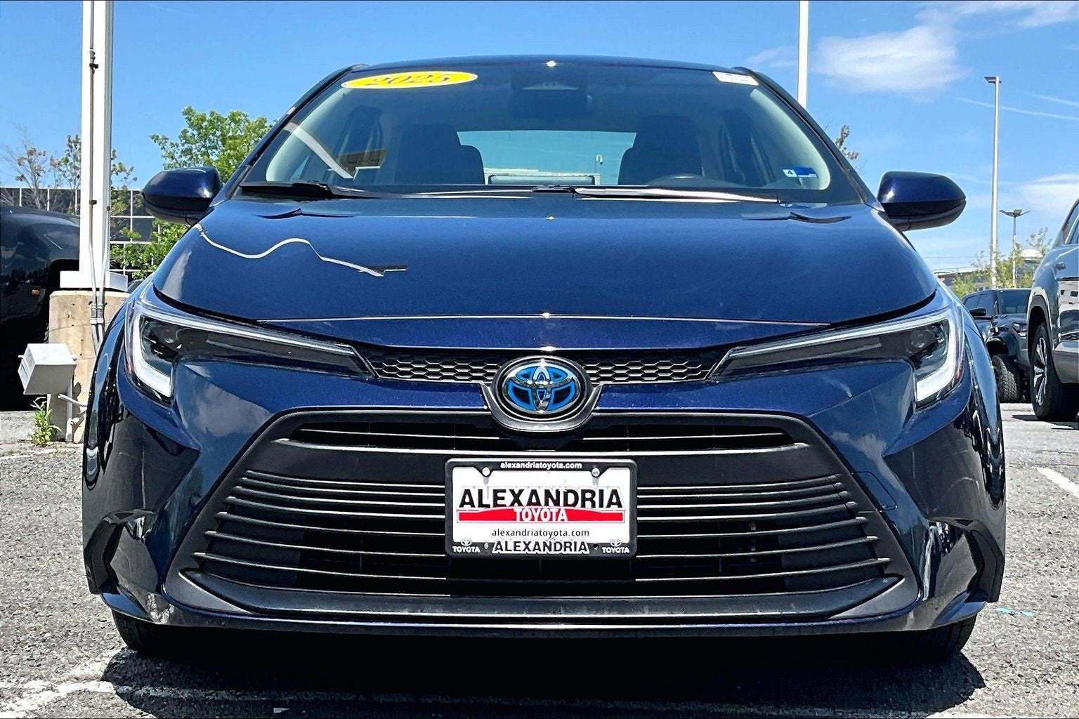 2025 Toyota Corolla Hybrid LE