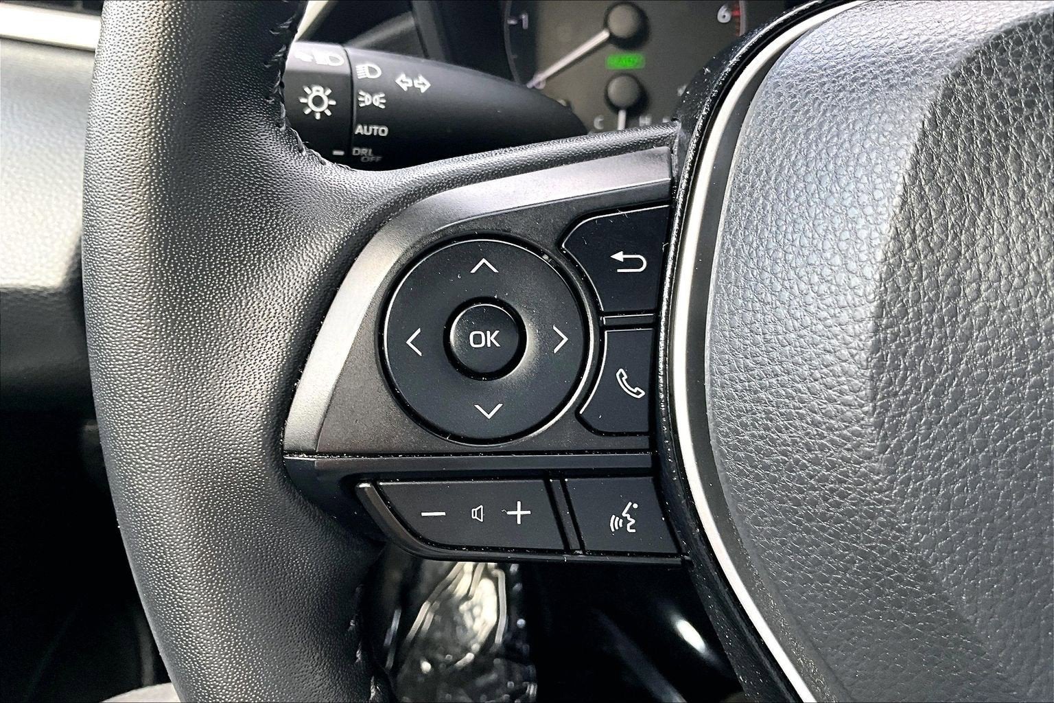 2025 Toyota Corolla Hybrid SE