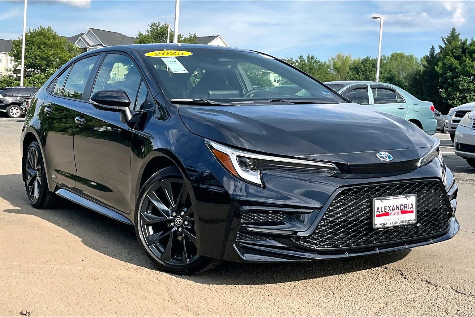2025 Toyota Corolla Hybrid SE