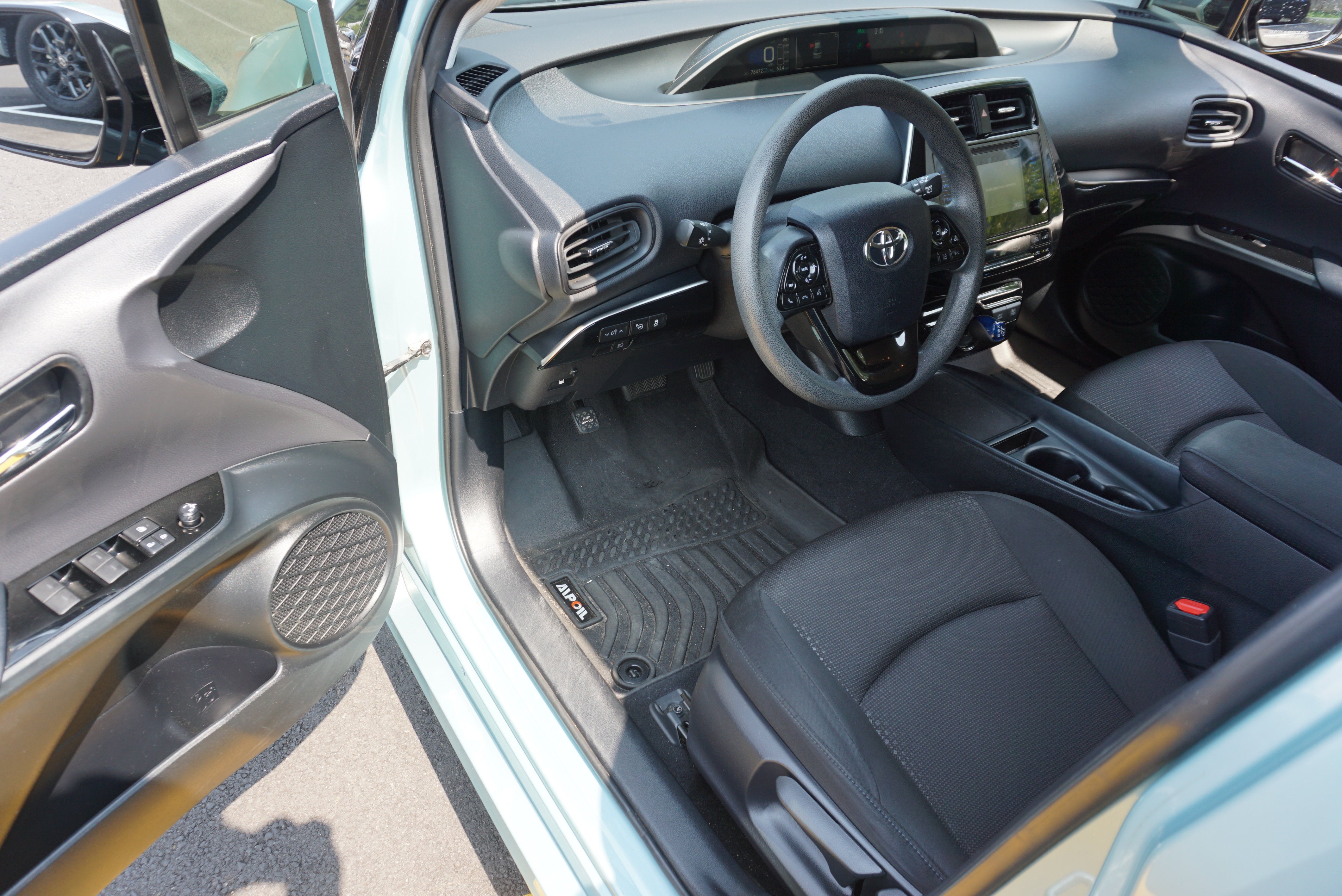 2019 Toyota Prius LE