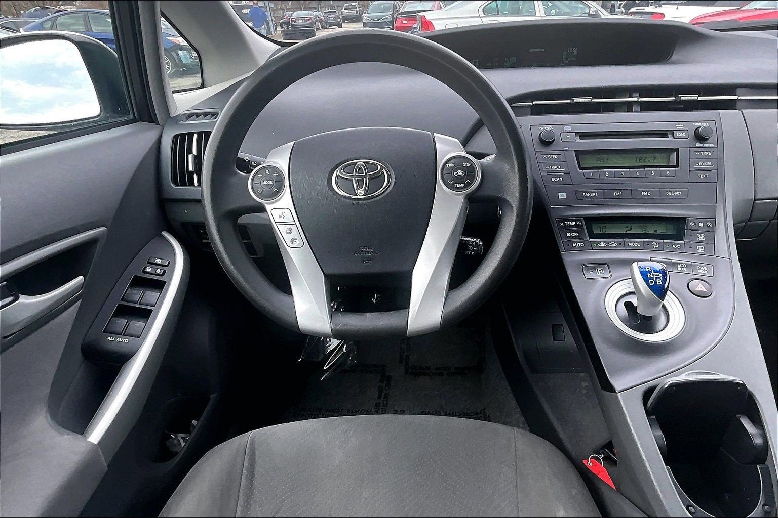 2010 Toyota Prius III