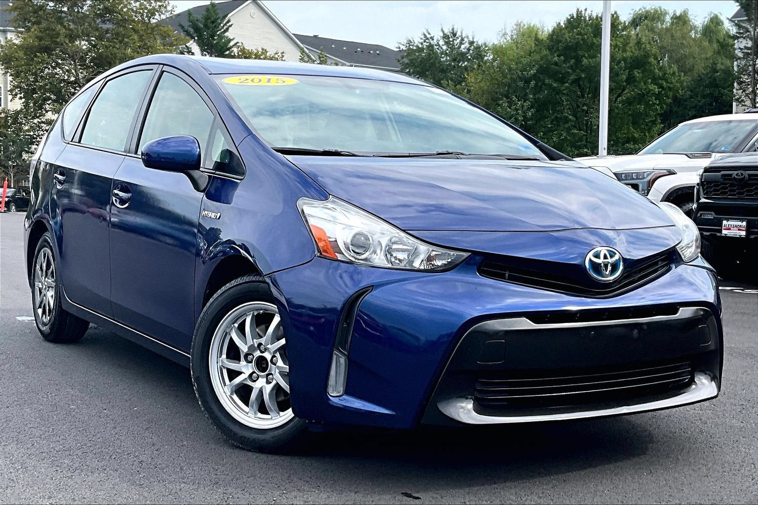 2015 Toyota Prius v Four
