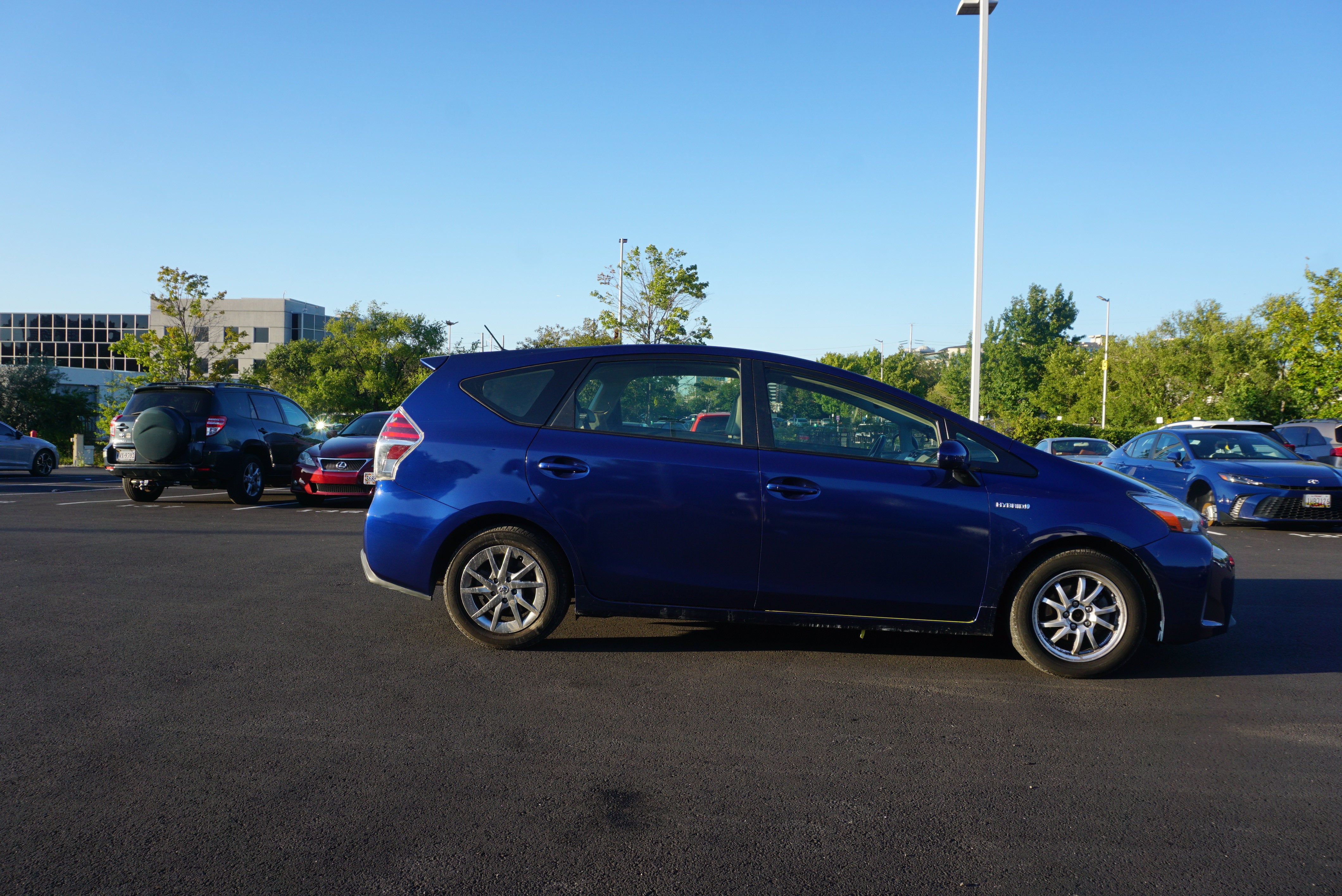 2015 Toyota Prius v Four