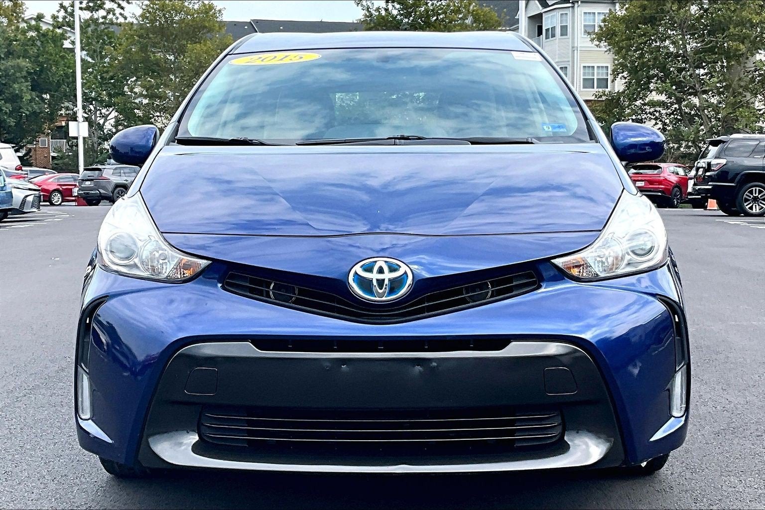 2015 Toyota Prius v Four