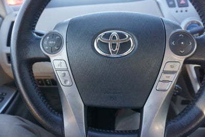 2015 Toyota Prius v Four