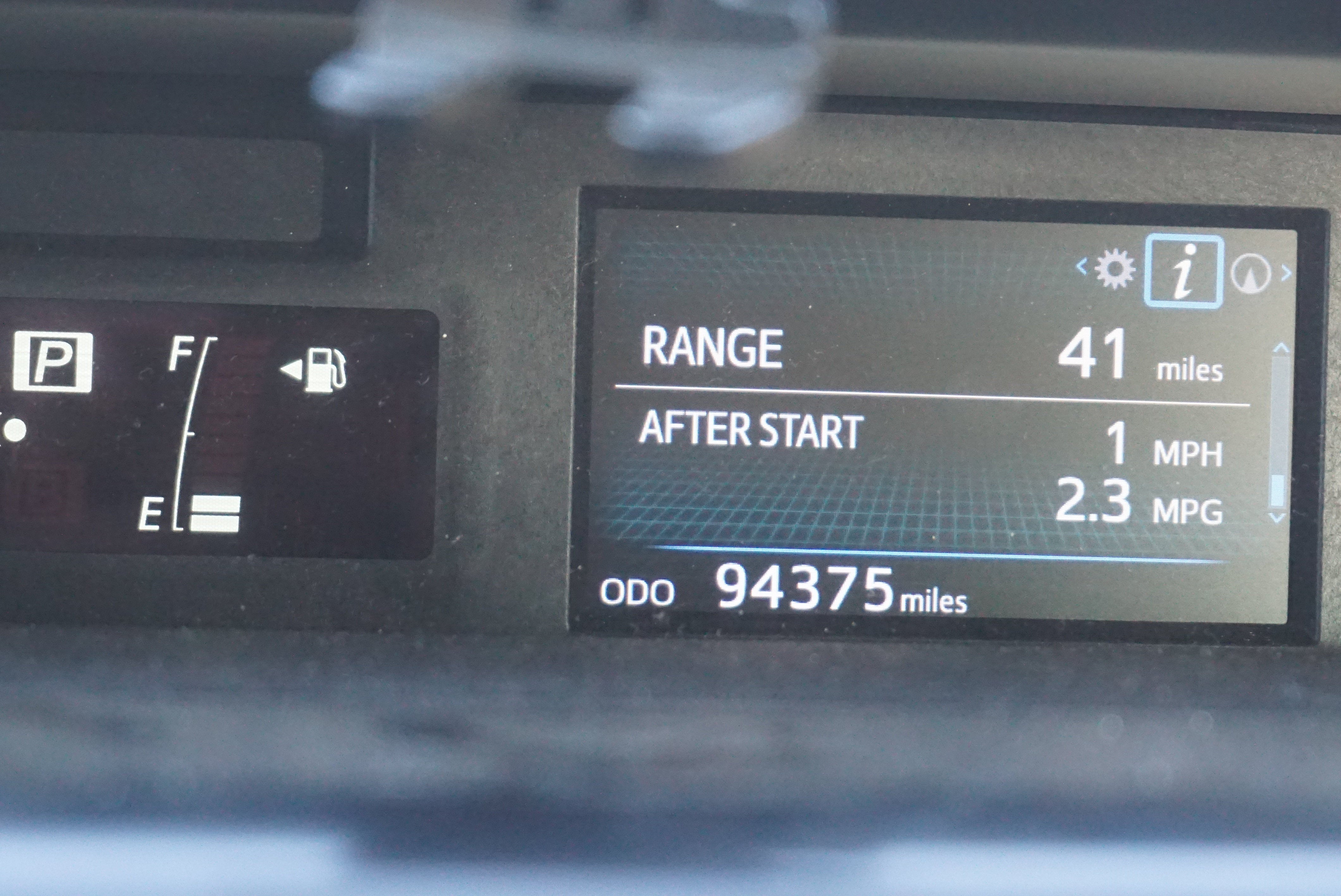 2015 Toyota Prius v Four