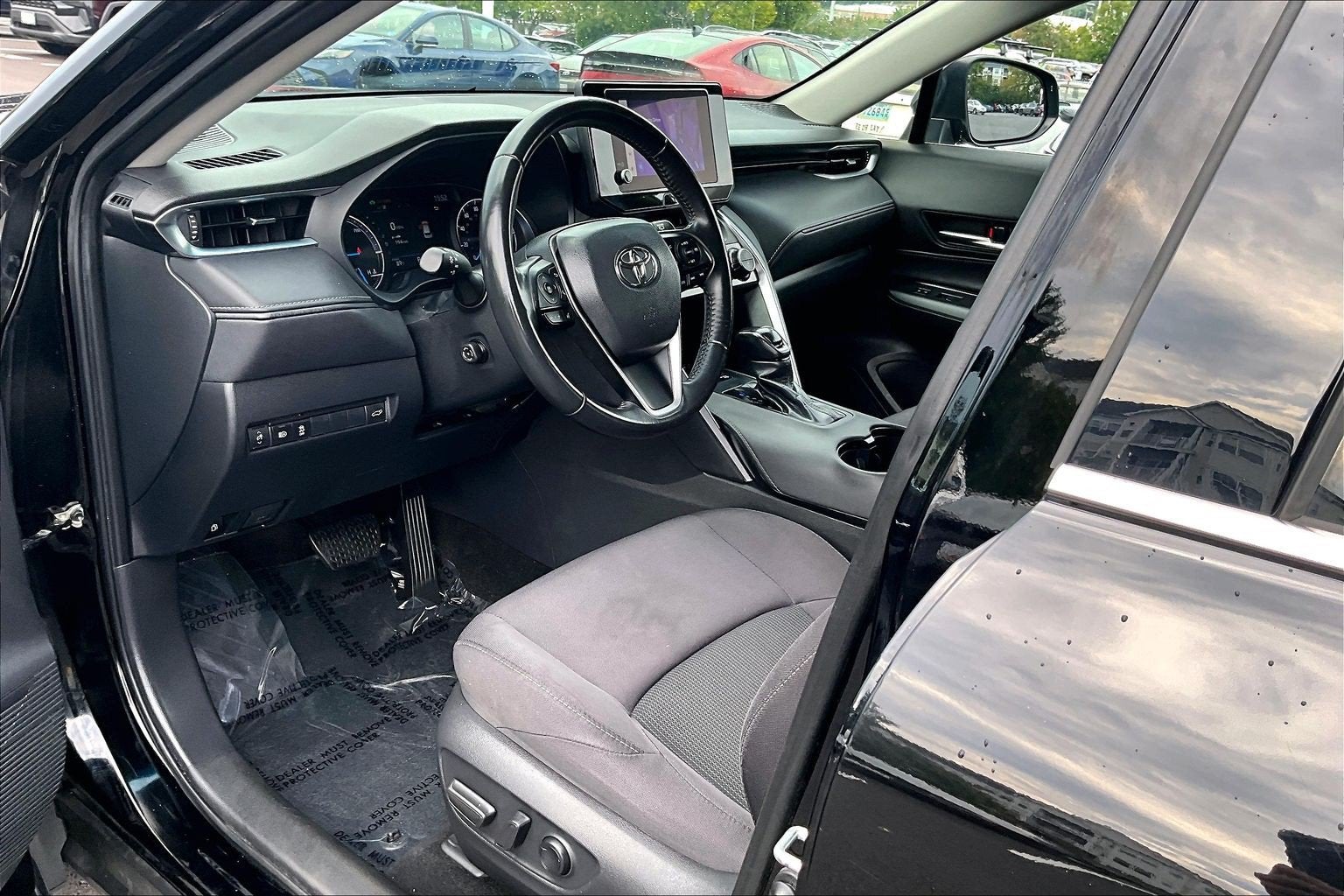 2023 Toyota Venza LE