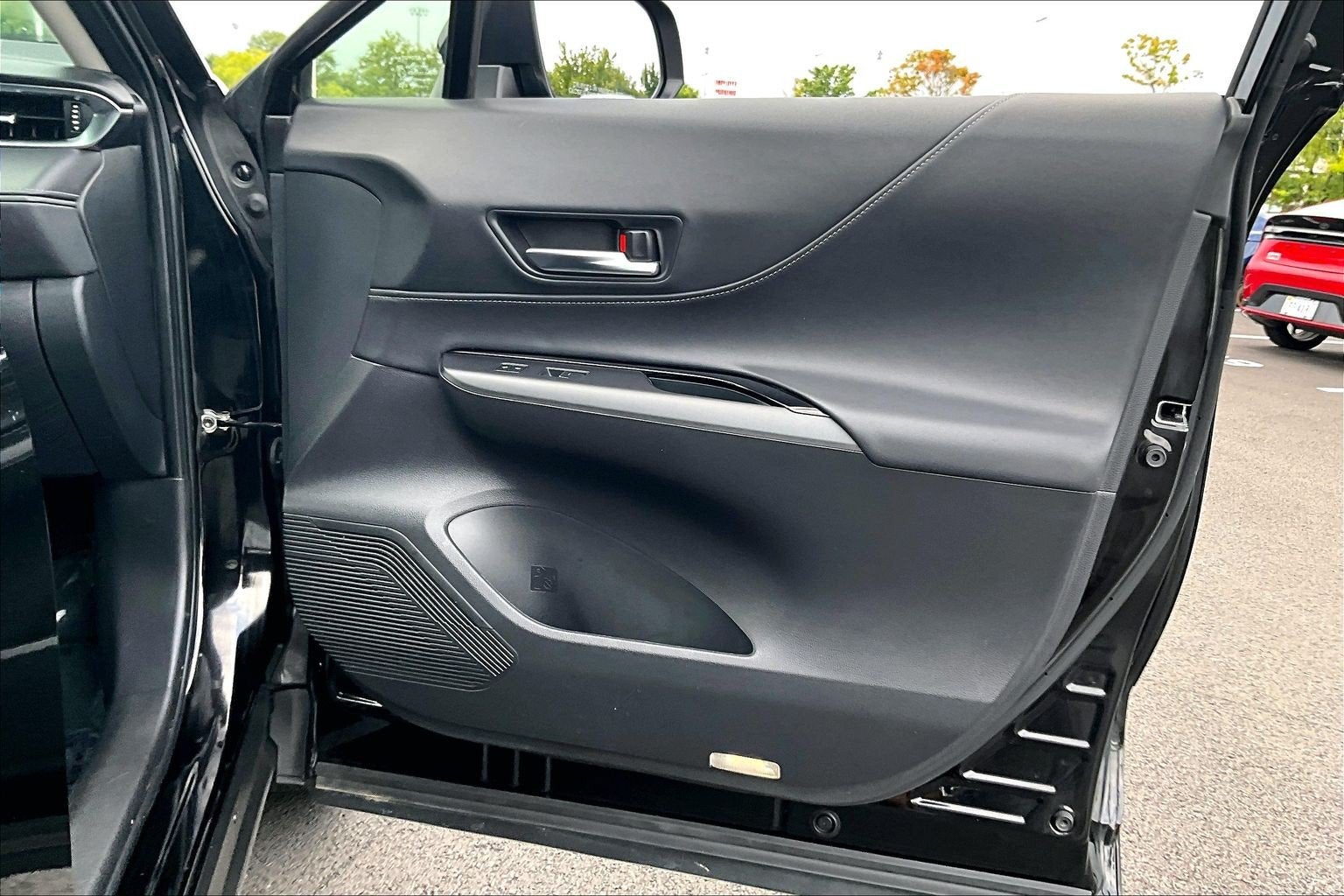 2023 Toyota Venza LE