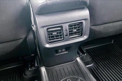 2023 Toyota Venza LE