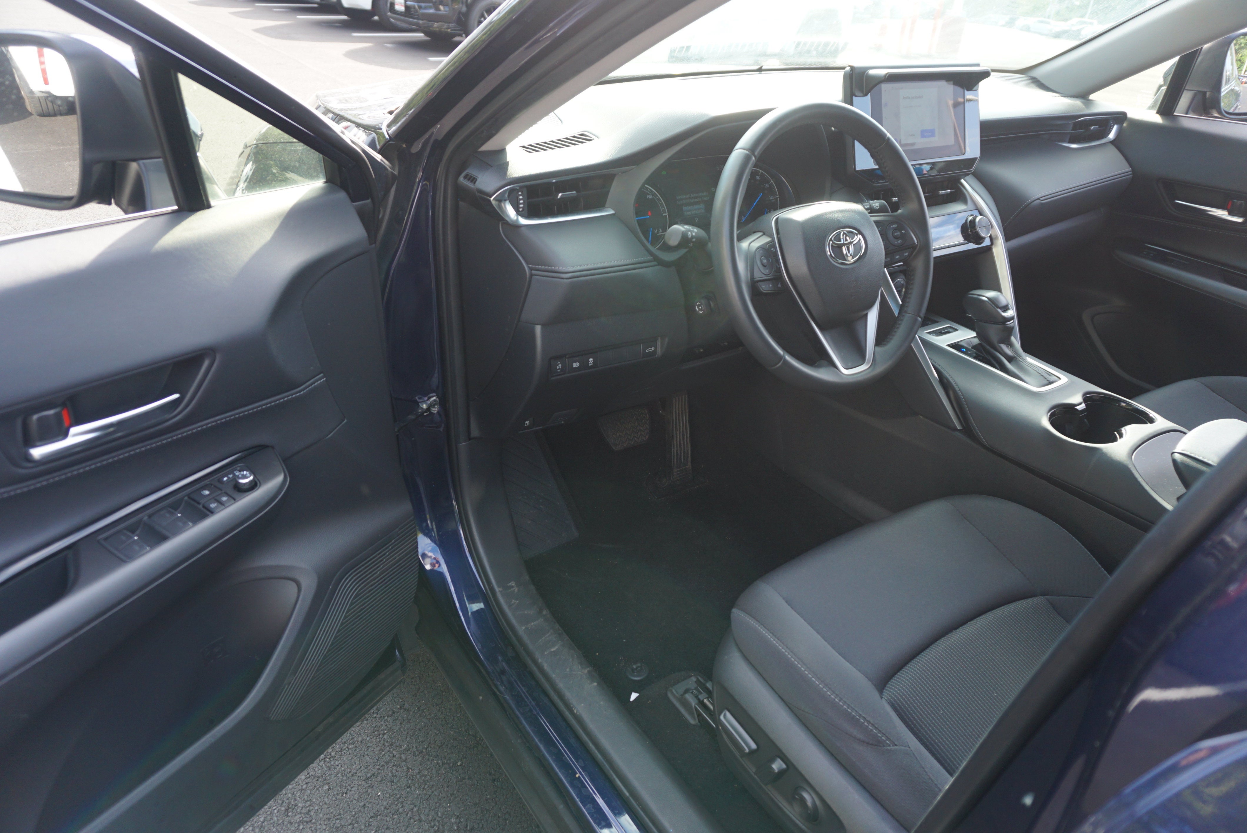 2023 Toyota Venza LE