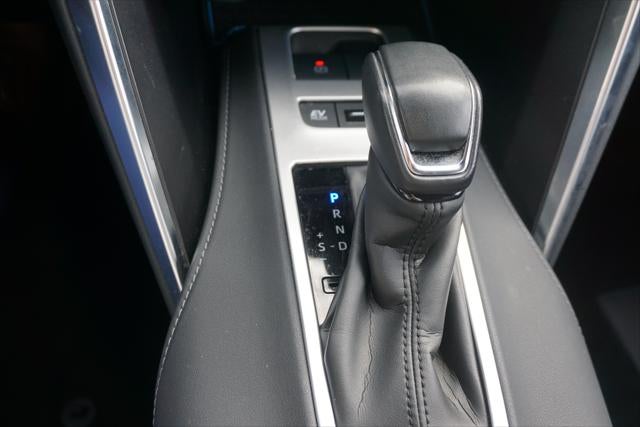 2023 Toyota Venza LE