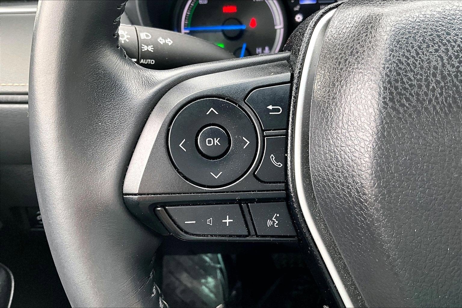 2023 Toyota Venza LE