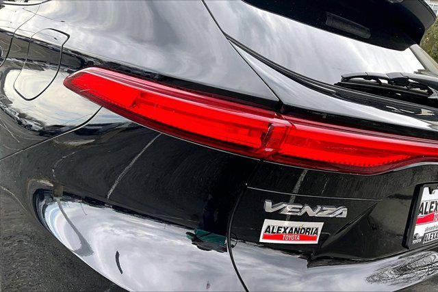 2023 Toyota Venza LE