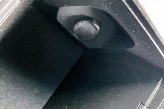 2023 Toyota Venza LE