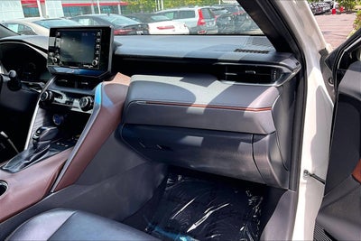 2022 Toyota Venza XLE