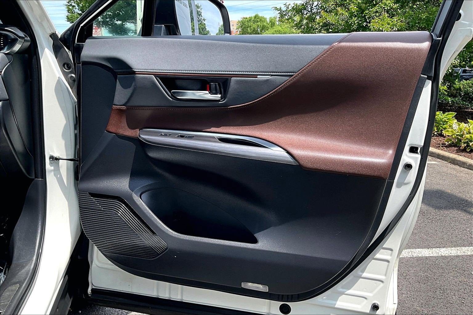 2022 Toyota Venza XLE