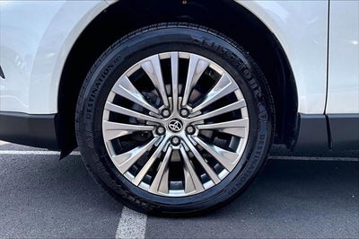 2022 Toyota Venza XLE