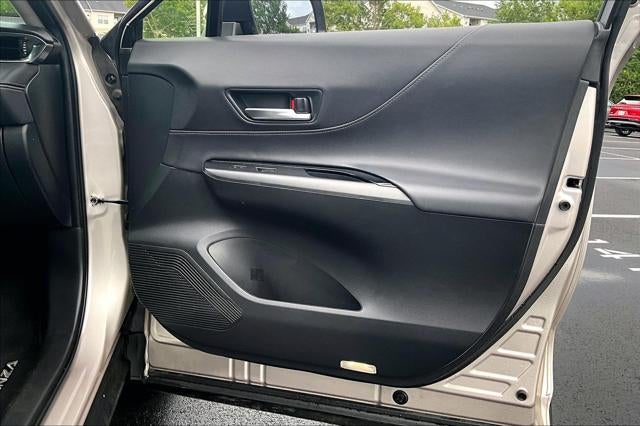 2021 Toyota Venza LE